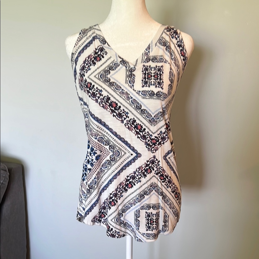 Maurices XSmall Patterned Sleeveless Top